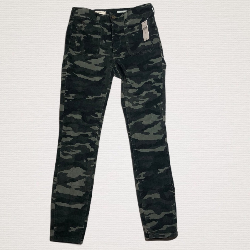 Anthropologie Pilcro & The Letterpress Camo Corduroy Skinny Pants size 26
